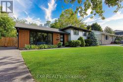 409 ERINDALE DRIVE  Burlington, ON L7L 4T3