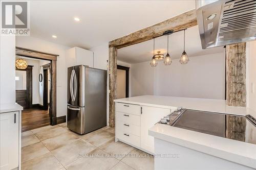 97 Glenmorris Street, Cambridge, ON - Indoor Photo Showing Kitchen