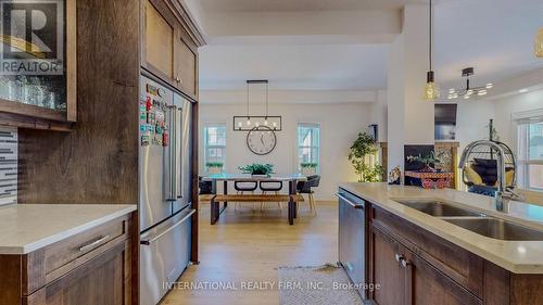 275 Falconridge Drive, Kitchener, ON - Indoor Photo Showing Kitchen With Double Sink