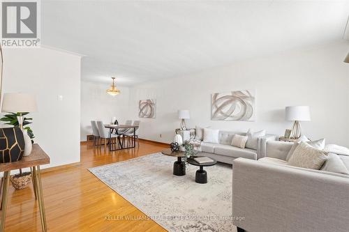 1127 Claredale Road, Mississauga, ON - Indoor Photo Showing Living Room