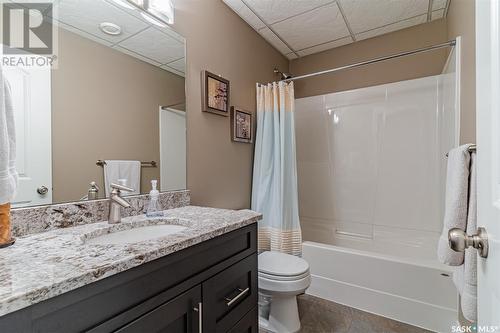 1014 Wilkins Crescent, Saskatoon, SK - Indoor Photo Showing Bathroom