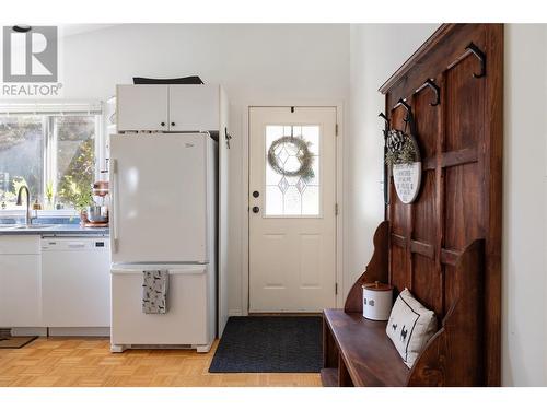 5620 Neil Road, Vernon, BC - Indoor