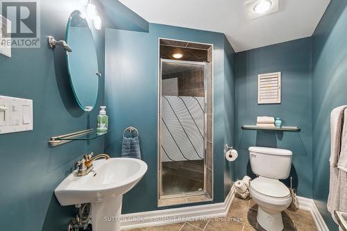 2936 Castlebridge Drive, Mississauga, ON - Indoor Photo Showing Bathroom