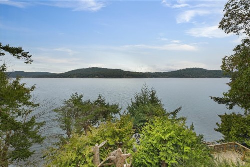 524 Bay Trnabt, Mayne Island, BC 