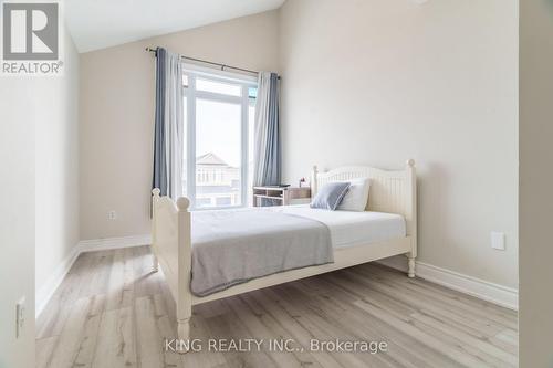 928 Ledbury Crescent, Mississauga, ON - Indoor Photo Showing Bedroom