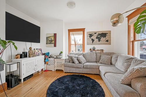 Living room - 420  - 422 Rue Jacques-Cartier S., Saint-Jean-Sur-Richelieu, QC - Indoor Photo Showing Living Room