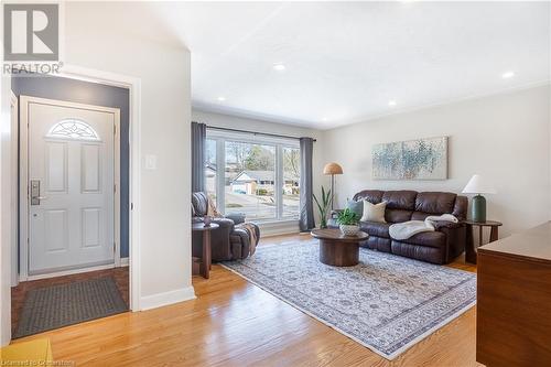 39 Katherine Crescent, Kitchener, ON - Indoor Photo Showing Living Room