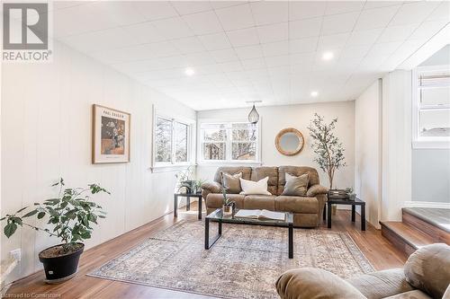 39 Katherine Crescent, Kitchener, ON - Indoor Photo Showing Living Room