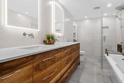 Salle de bains attenante à la CCP - 