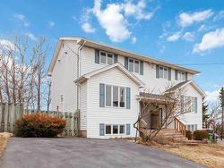 72 Serocco Crescent  Dartmouth, NS B2W 6G5