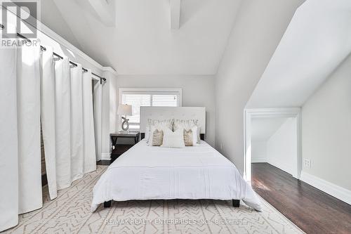 611 Byngmount Avenue, Mississauga, ON - Indoor Photo Showing Bedroom