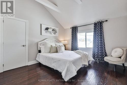 611 Byngmount Avenue, Mississauga, ON - Indoor Photo Showing Bedroom