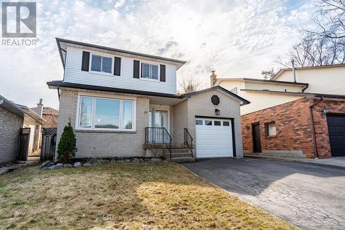 19 Vista Court, Hamilton, ON - Outdoor With Facade