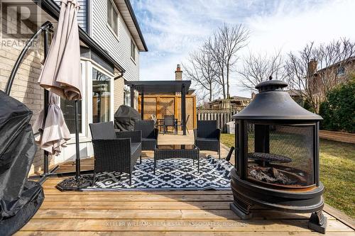 19 Vista Court, Hamilton, ON - Outdoor With Deck Patio Veranda