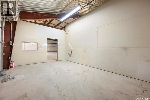 4 305 Dewdney Avenue, Regina, SK 