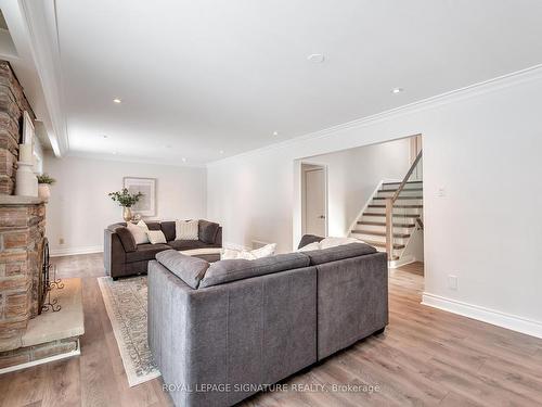 1376 Tecumseh Park Drive, Mississauga, ON - Indoor Photo Showing Living Room With Fireplace