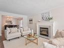 1376 Tecumseh Park Drive, Mississauga, ON  - Indoor Photo Showing Living Room With Fireplace 