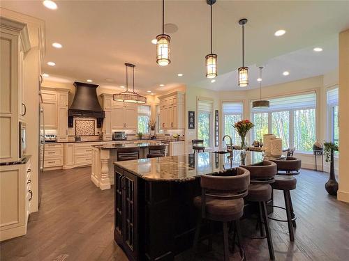 25 Howard Street, Carberry, MB - Indoor