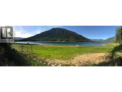 3848 Rock Island Road, Nakusp, BC - Outdoor With Body Of Water With View