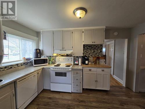 1241 Wellington St, Sault Ste Marie, ON - Indoor Photo Showing Kitchen