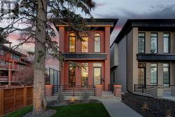 1902 13 Street SW  Calgary, AB T2T 3P6