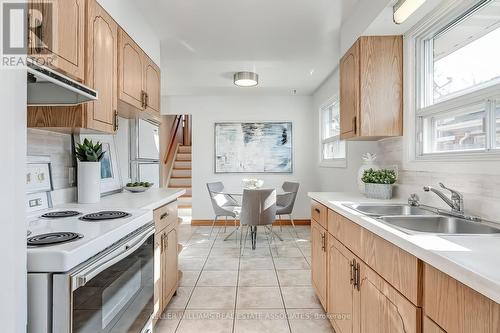 1203 Saturnia Crescent, Mississauga, ON - Indoor Photo Showing Kitchen With Double Sink