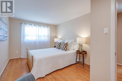 1203 Saturnia Crescent, Mississauga, ON - Indoor Photo Showing Bedroom