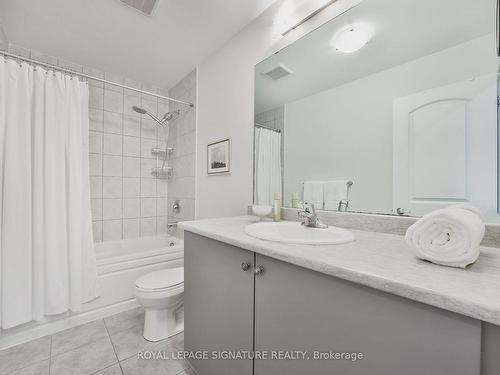 42 Curtis Street, Woolwich, ON - Indoor Photo Showing Bathroom