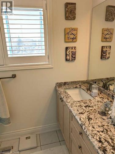 44 Morrison Crescent, Grimsby, ON - Indoor Photo Showing Bathroom