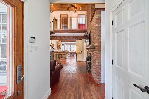Hall d'entrée/Vestibule - 30 Ch. Gérard, Saint-Donat, QC - Indoor Photo Showing Other Room