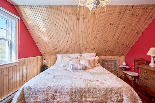 Chambre à coucher - 30 Ch. Gérard, Saint-Donat, QC - Indoor Photo Showing Bedroom