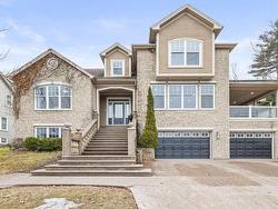 38 Andrew Cobb Court  Bedford, NS B4A 4J9