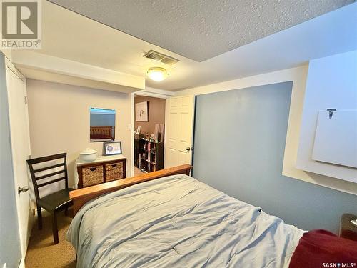 2502 Kelvin Avenue, Saskatoon, SK - Indoor Photo Showing Bedroom