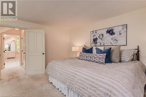 368 Warrington Drive, Waterloo, ON - Indoor Photo Showing Bedroom