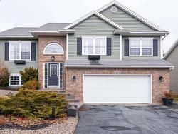 824 Basinview Drive  Bedford, NS B4A 3N4