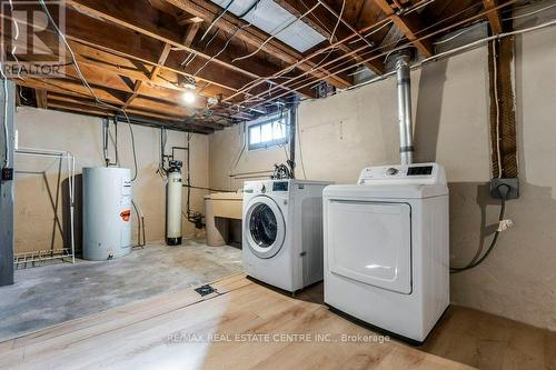 23 Elgin Street, Waterloo, ON - Indoor Photo Showing Laundry Room