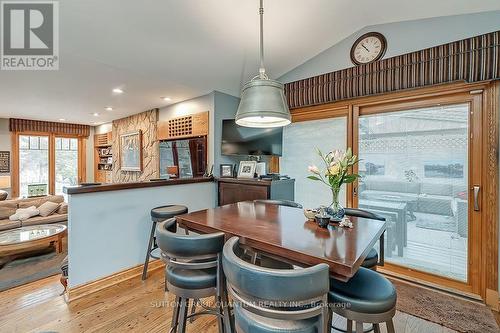 3657 Greenbower Court, Mississauga, ON - Indoor Photo Showing Dining Room