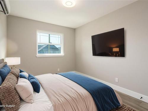 649 5Th St, Courtenay, BC 