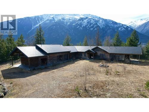2712 Egan Road, Bella Coola, BC - Outdoor