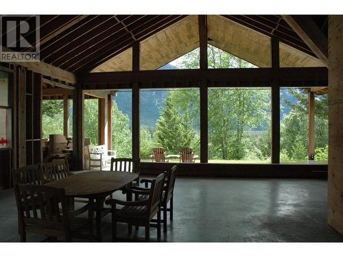 2712 Egan Road, Bella Coola, BC - Indoor Photo Showing Dining Room