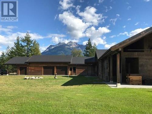 2712 Egan Road, Bella Coola, BC - Outdoor
