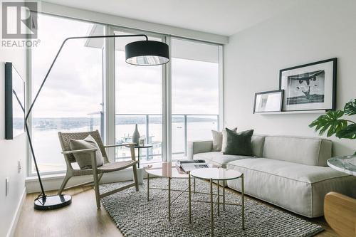 1770 Pendrell Street, Vancouver, BC - Indoor Photo Showing Living Room