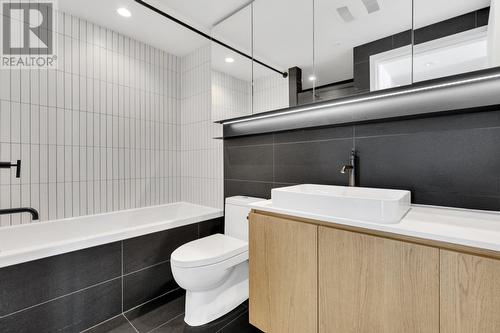 1770 Pendrell Street, Vancouver, BC - Indoor Photo Showing Bathroom