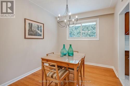 368 East Side Crescent, Burlington, ON - Indoor Photo Showing Dining Room