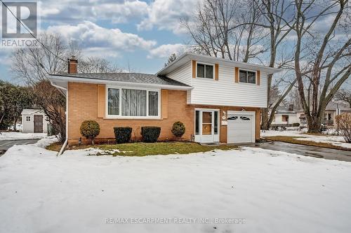 368 East Side Crescent, Burlington, ON - Outdoor With Facade