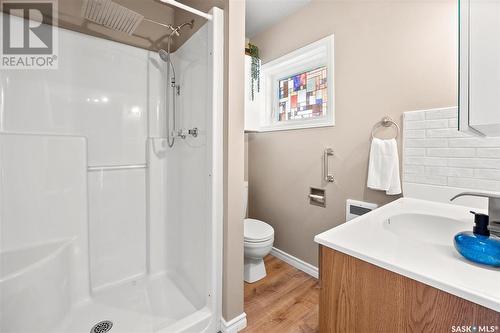 1342 East Centre, Saskatoon, SK - Indoor Photo Showing Bathroom