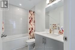 Main Bathroom - 