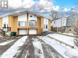 2868 WINDJAMMER ROAD  Mississauga, ON L5L 1T7