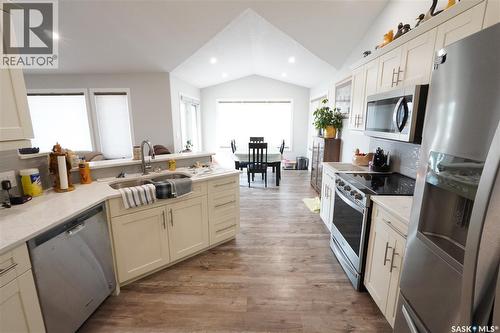 44 Crescent Drive, Avonlea, SK - Indoor Photo Showing Kitchen With Double Sink With Upgraded Kitchen