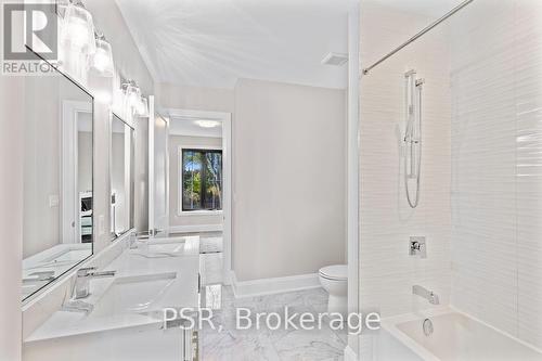 308 Appleby Line, Burlington, ON - Indoor Photo Showing Bathroom